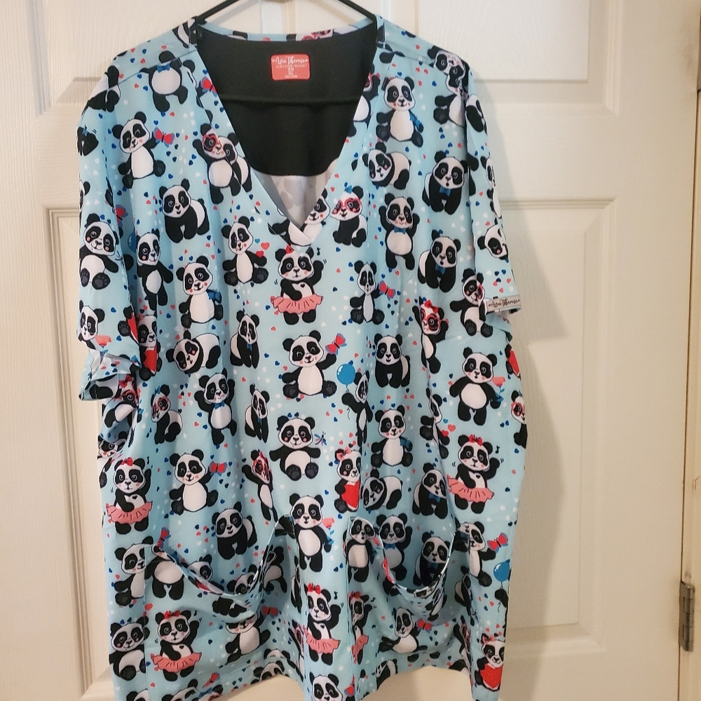 5x Scrub Top